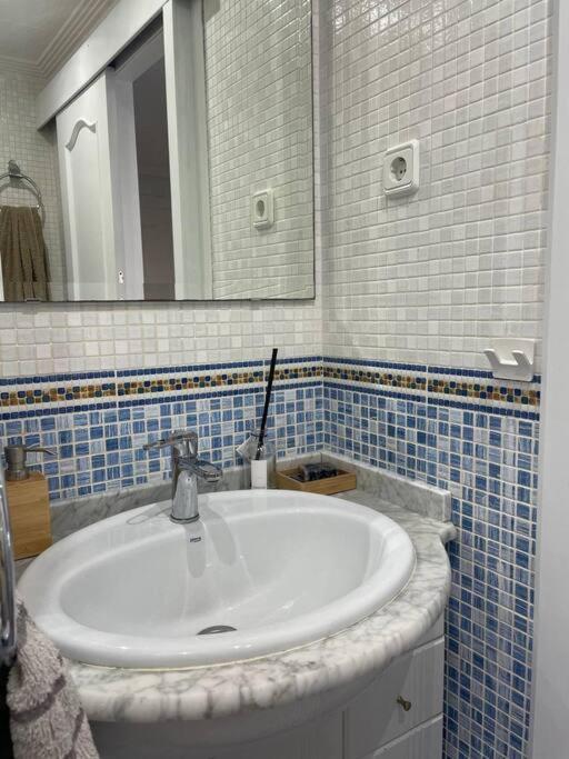 Cal Salmare Seafront Apartment With Rooftop Terrace And Pool Calafell Luaran gambar
