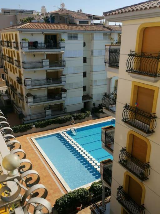 Cal Salmare Seafront Apartment With Rooftop Terrace And Pool Calafell Luaran gambar