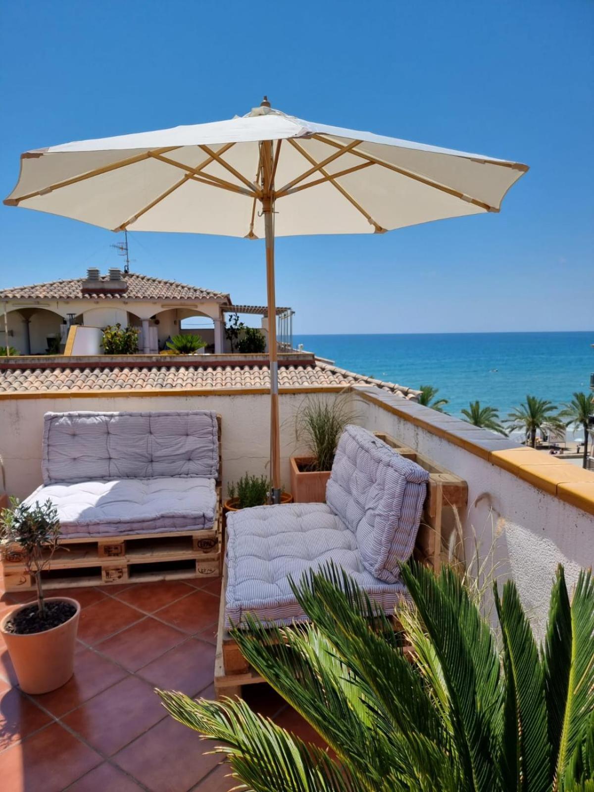 Cal Salmare Seafront Apartment With Rooftop Terrace And Pool Calafell Luaran gambar