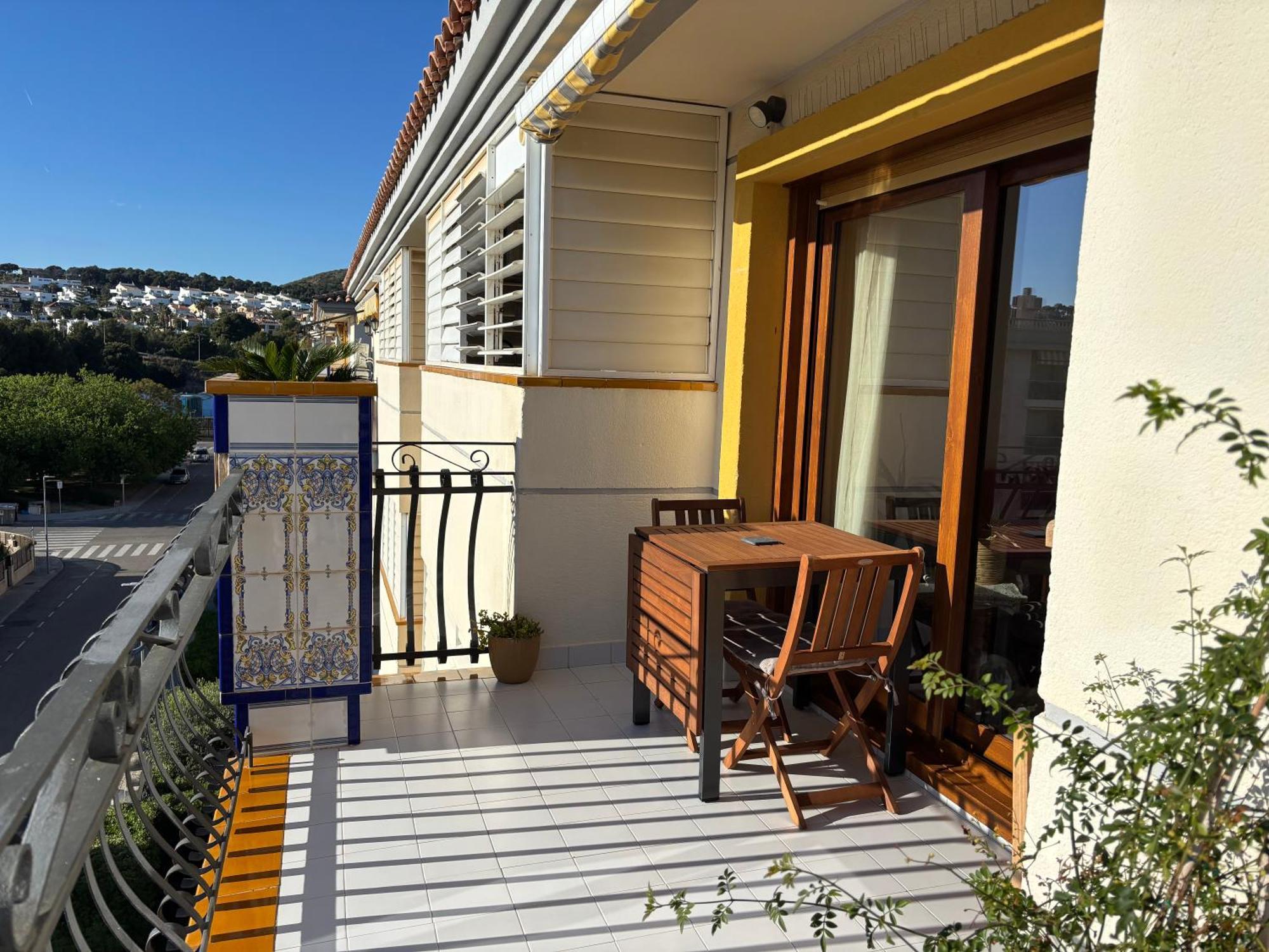 Cal Salmare Seafront Apartment With Rooftop Terrace And Pool Calafell Luaran gambar